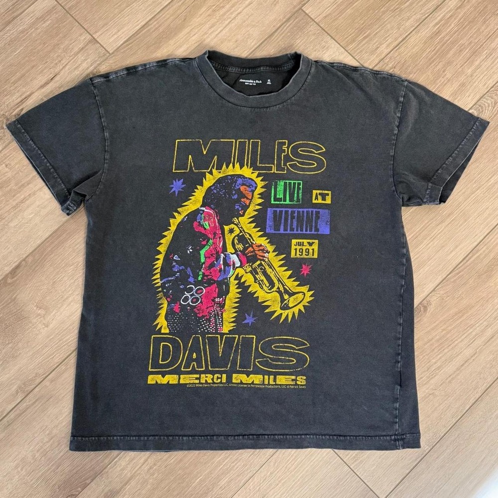 Abercrombie & Fitch Miles Davis graphic soft A&F tee size XL